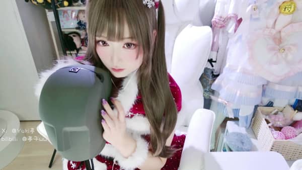 [亭子ww]【Ku100视频】圣诞少女-与你冬天的夜晚