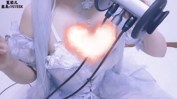 [菟菟asmr]瑟瑟舔耳胎内回归胸部按摩乳摇