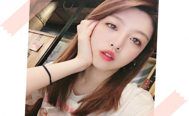 【小黄瓜zyra ASMR】 – 香草入耳摩擦，制痒后止痒