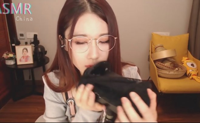【轩子巨2兔 ASMR】轩子分裂现场,剧情扮演双人
