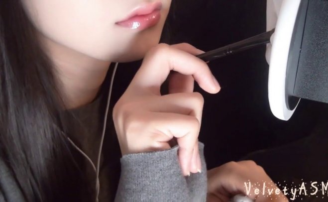 【中文ASMR】奶提 给你掏掏耳朵_耳搔和隐隐约约的雨声