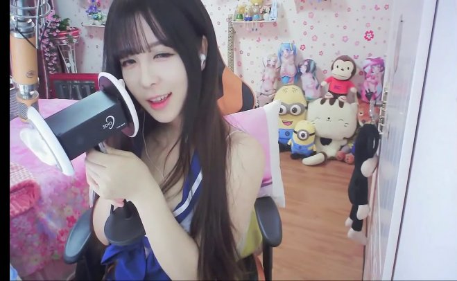 【ASMR】ASMR娜娜极致口腔音，舔耳剪辑特辑