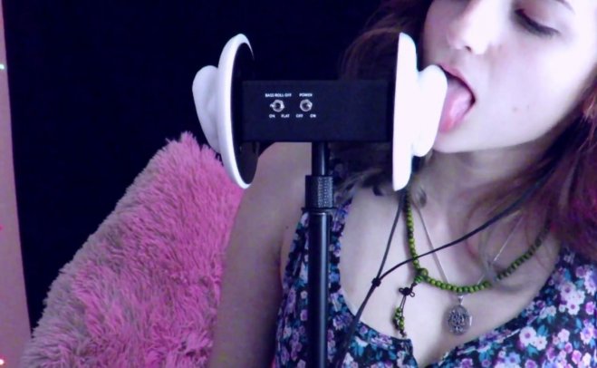 [AftynRose ASMR]轻咬耳朵和舔耳，无人声